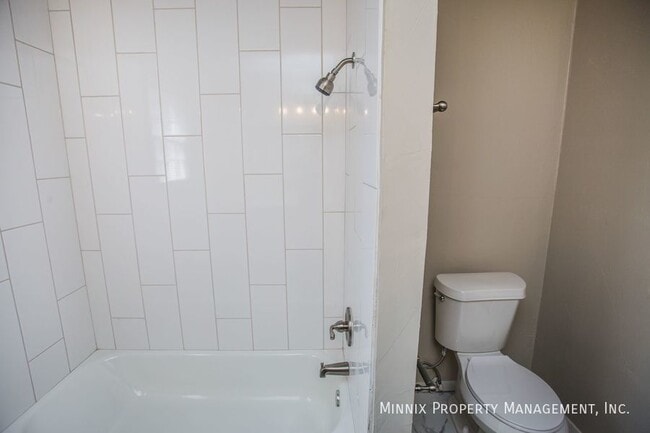 Building Photo - 4309 32nd St