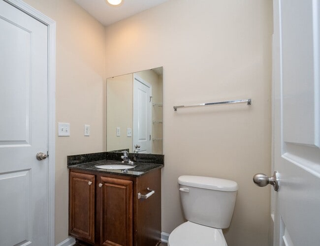 Building Photo - 3 bedroom 2.5  bath