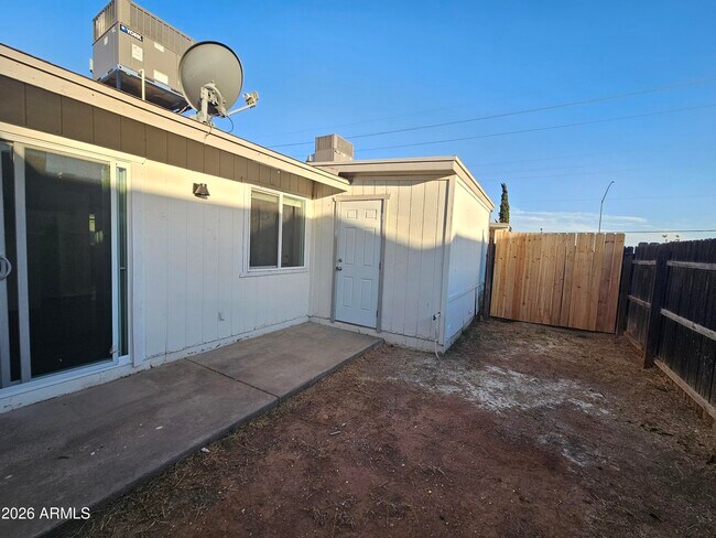 Building Photo - 4731 E Caballero St