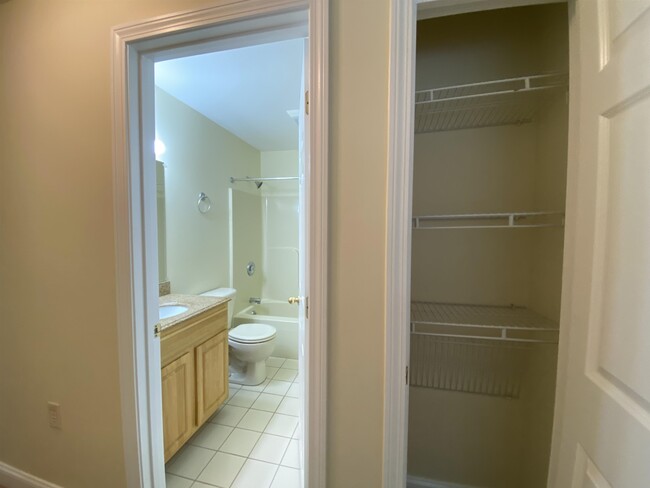 Building Photo - 99 S Mammoth Rd