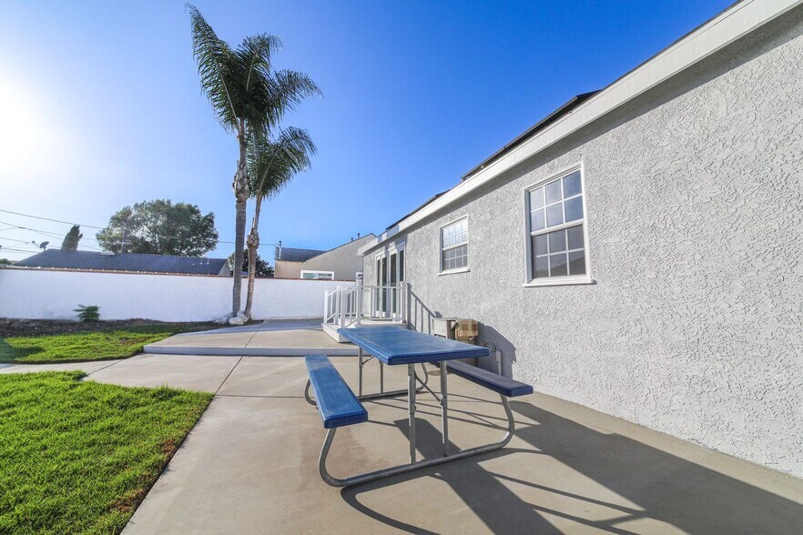 Building Photo - 4170 E Patero Way