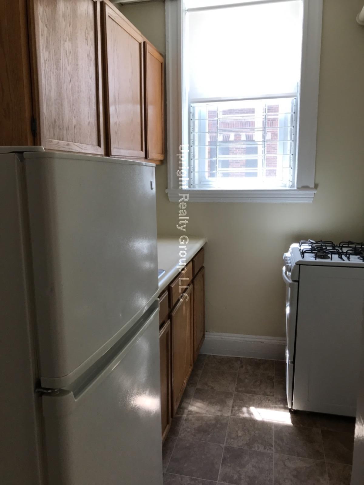 Building Photo - 64 Woodstock Ave