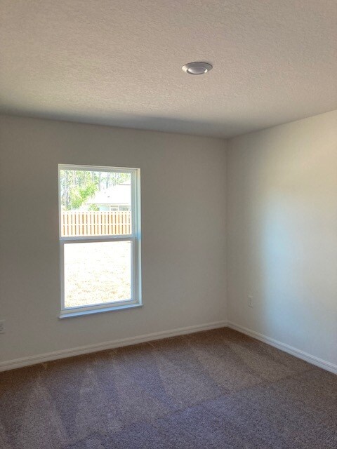 Building Photo - 11 Ripcord Ln