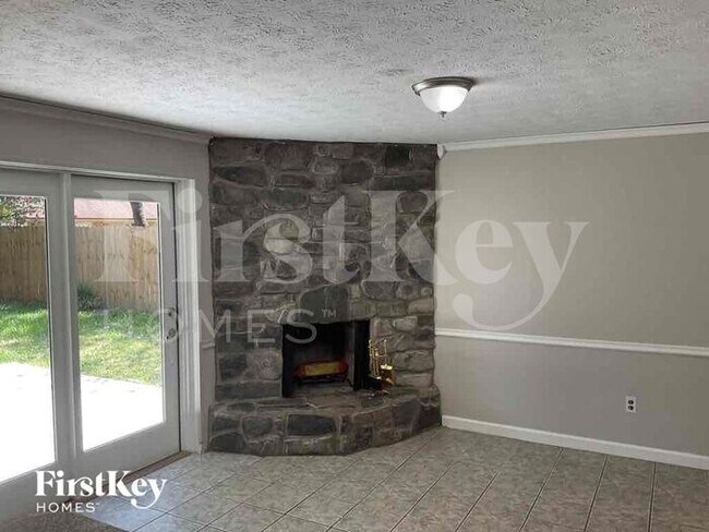 Building Photo - 4077 Huntington Forest Blvd