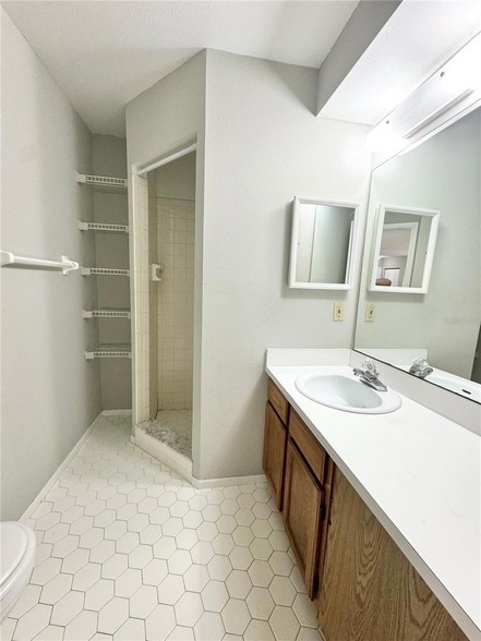 Building Photo - 8302 Waterview Way