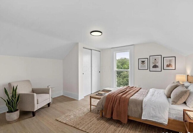 Building Photo - 308 S Highland Ave