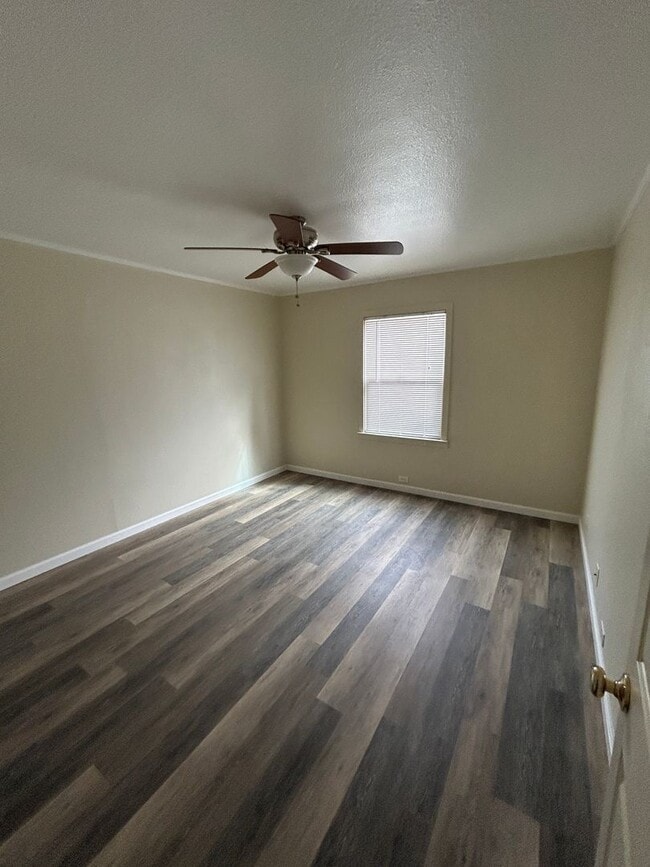 Building Photo - New New New 2 bedroom house in Northwest H...