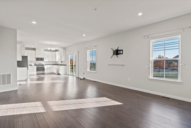 Building Photo - 311 Sunrise Ct