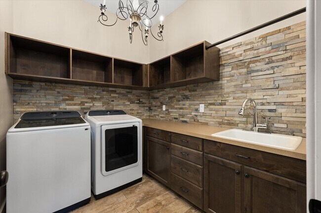 Building Photo - Luxury Furnished 4-Bedroom Home in Eagle's Bella Terra Neighborhood