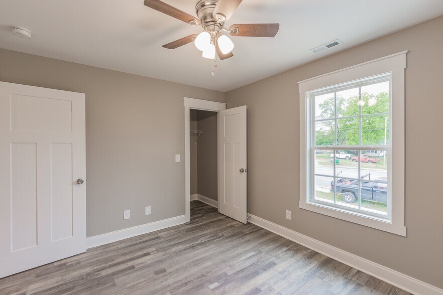 Building Photo - 1270 Tunnel Hill Varnell Rd