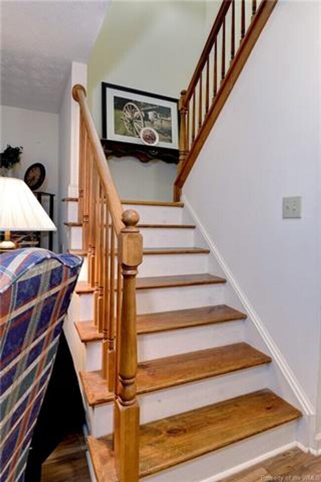 Building Photo - 5101 Salisbury Mews