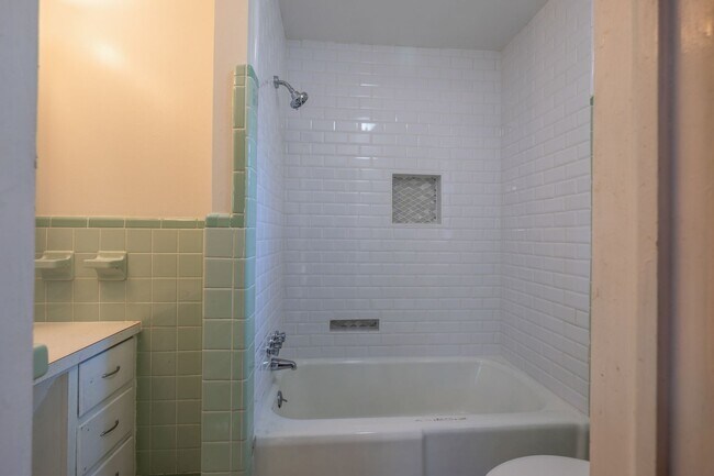 Building Photo - 3209 Pine Brook Ln