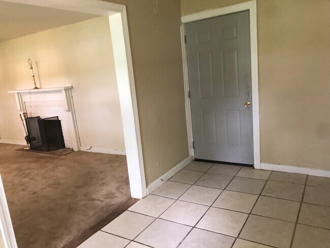 Building Photo - 703 Buford Hwy