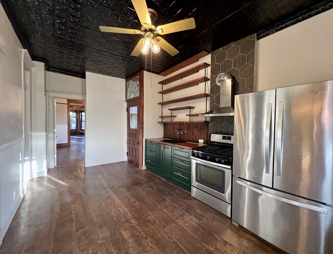 Building Photo - 2326 S Millard Ave