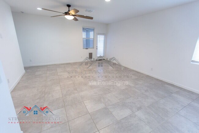 Building Photo - 1673 N Wrigley Dr