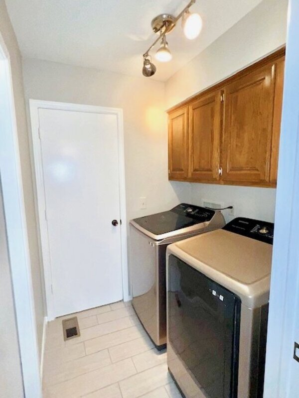 Building Photo - 6809 S 29th W Ave