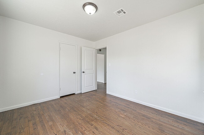Building Photo - 727 NW 97th St