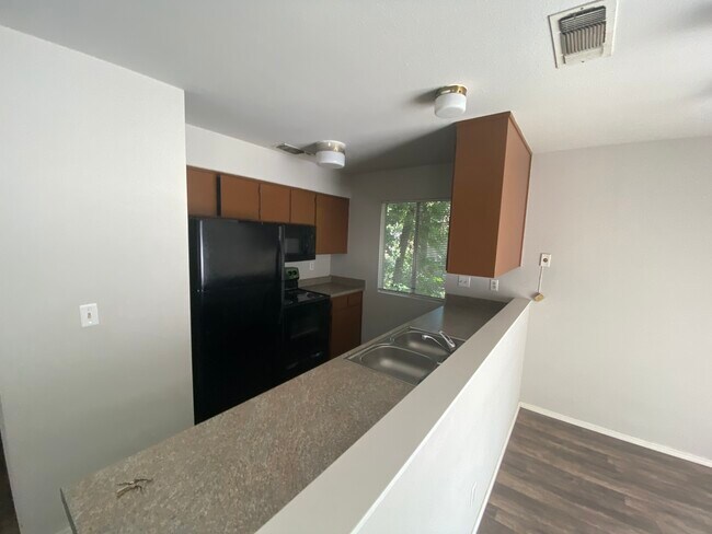 Building Photo - 1279 Citrus Ave