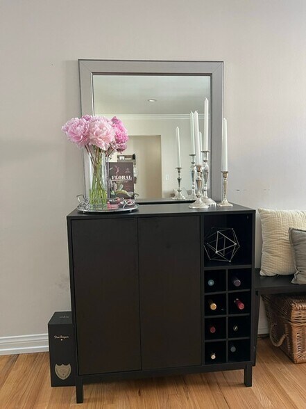 Building Photo - 4164 Madison Ave