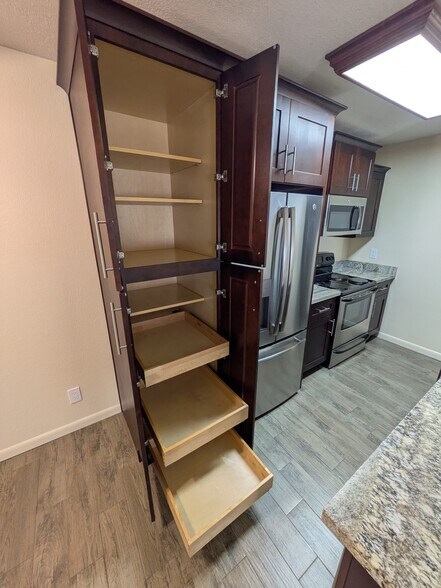 Building Photo - 2938 N 61st Pl Unit 135
