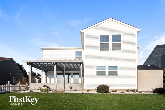 Building Photo - 2310 Amberleigh Dr