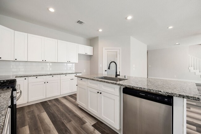 Building Photo - 5401 Zephyr Ln