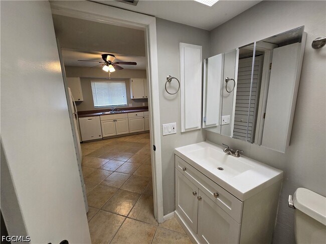 Building Photo - 7752 Tamara Lee Ct