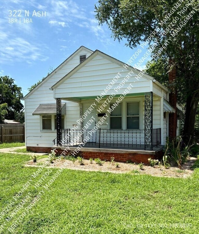 Building Photo - 322 N Ash-