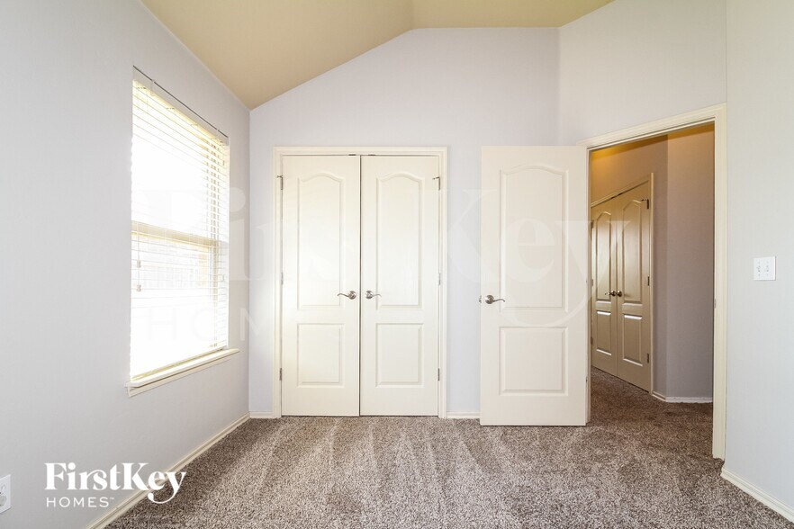 Building Photo - 505 Cooper Ct