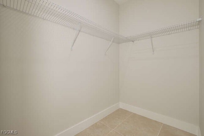 Building Photo - 1645 NW 38th Pl