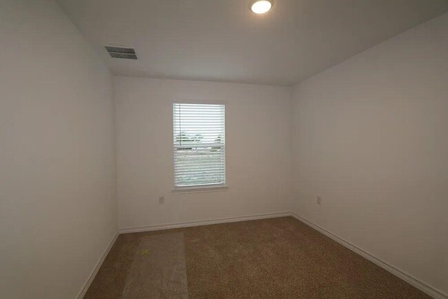 Building Photo - 1620 Purple Martin Dr