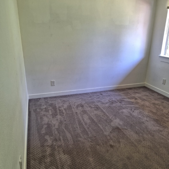 Building Photo - 2112 164th Ave NE