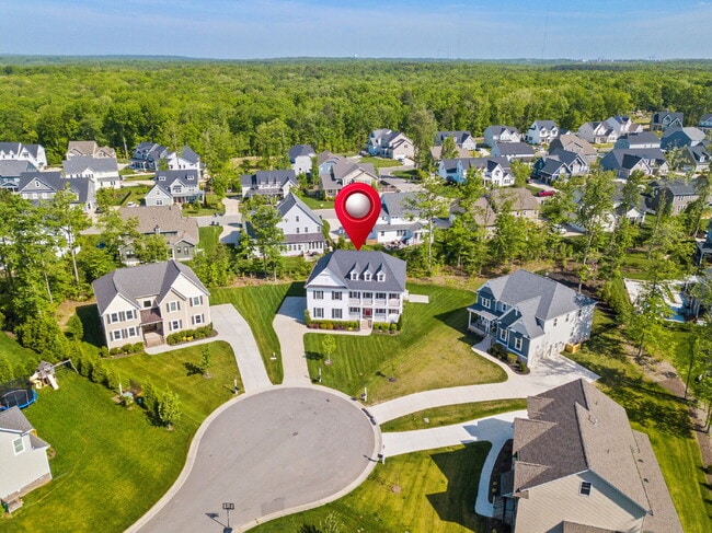 Building Photo - Spacious 5 Bedroom Home in Rountrey (Newmarket Section) – 3,555 Sq Ft – $4,350/mo