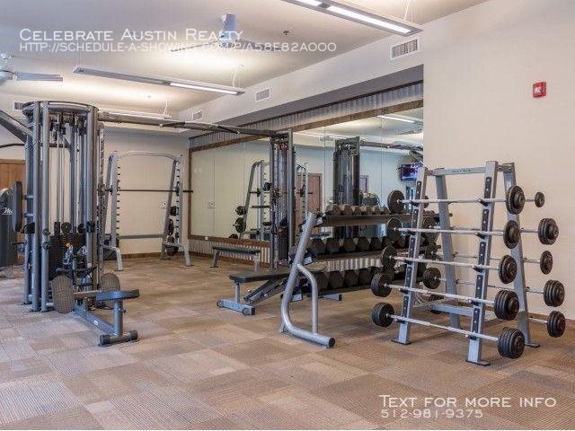 Building Photo - Eleven