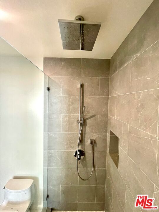 Building Photo - 822 Pacific Ave