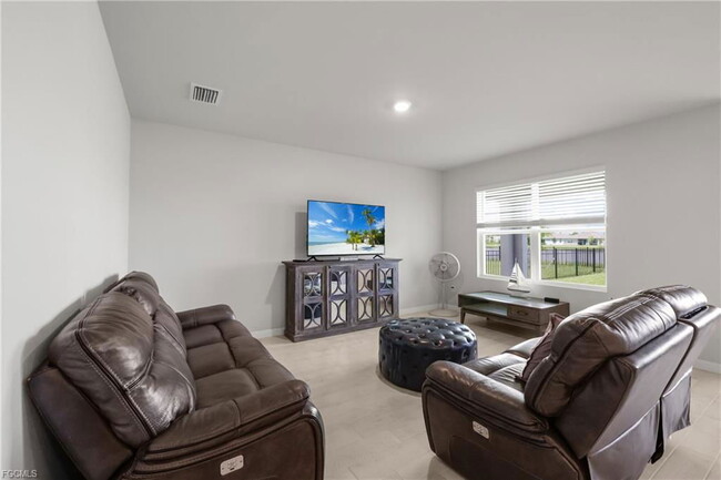 Building Photo - 2621 Table Coral Trl