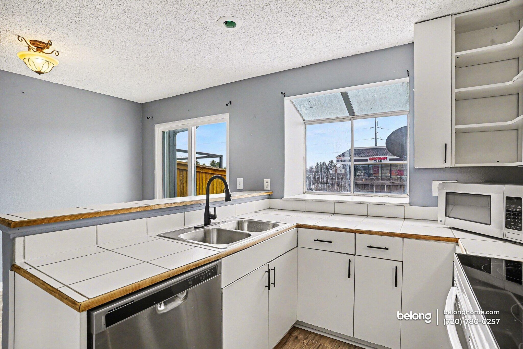 Building Photo - 17158 E Whitaker Dr