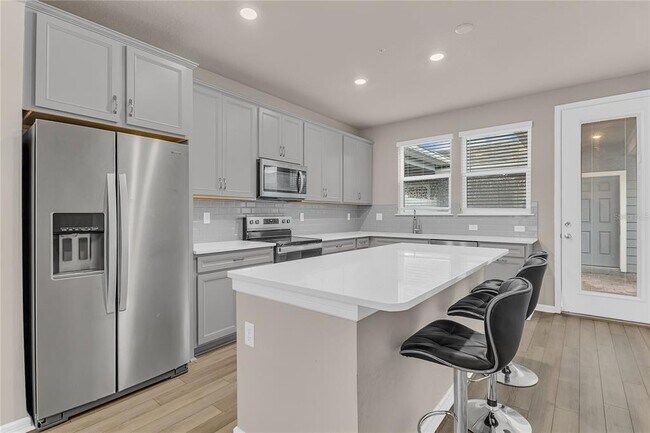 Building Photo - 14328 Sapelo Beach Dr