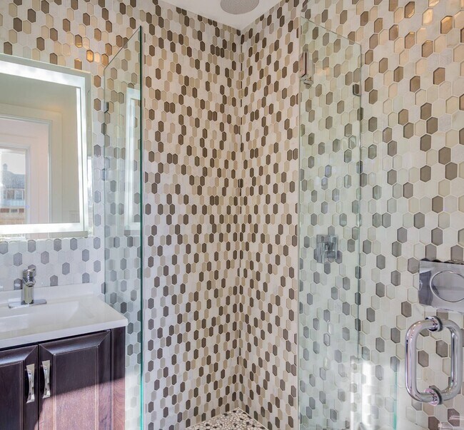 Building Photo - 91 Pantigo Rd