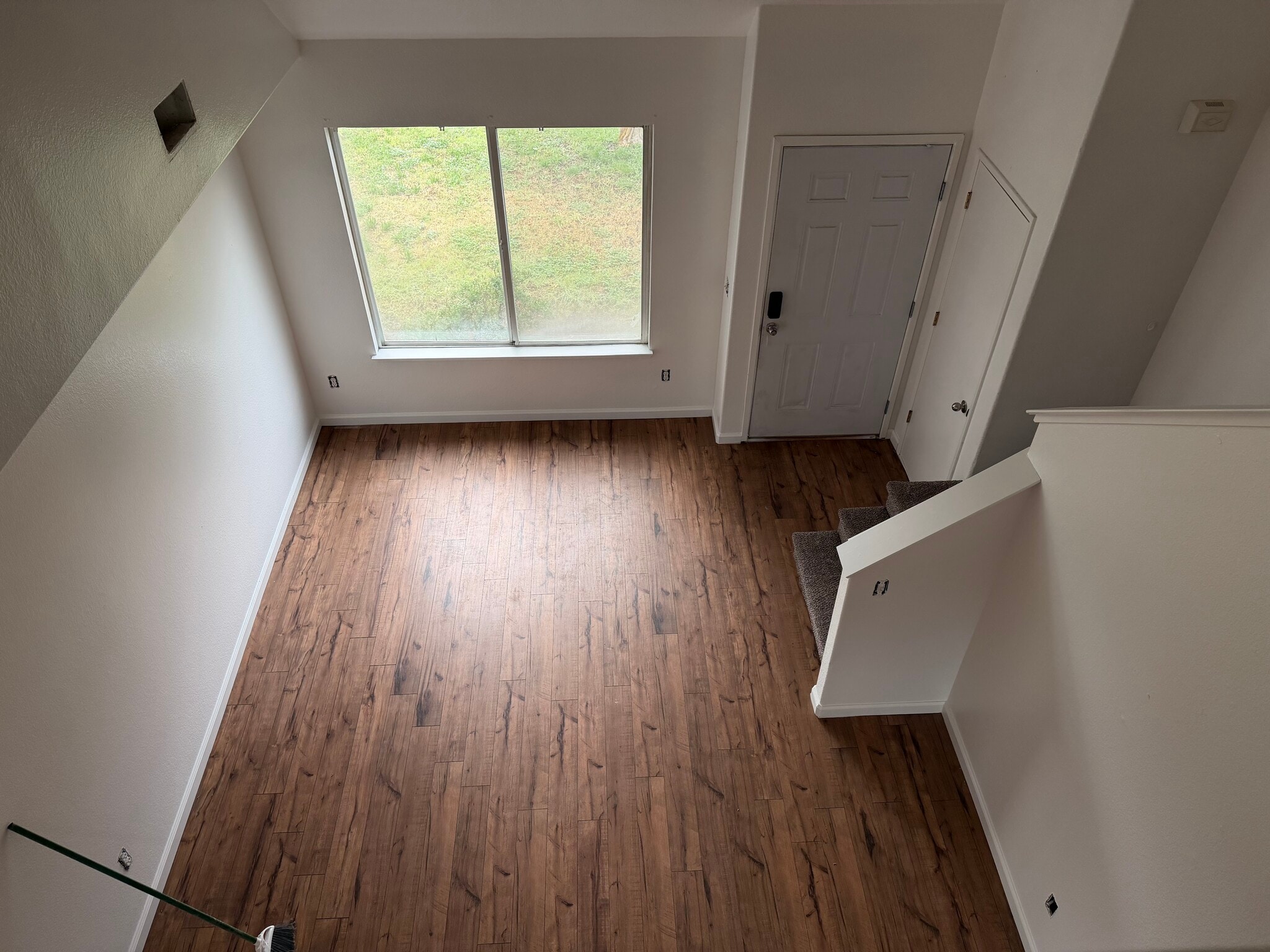 View from upstairs - 1253 Ravenshoe Way