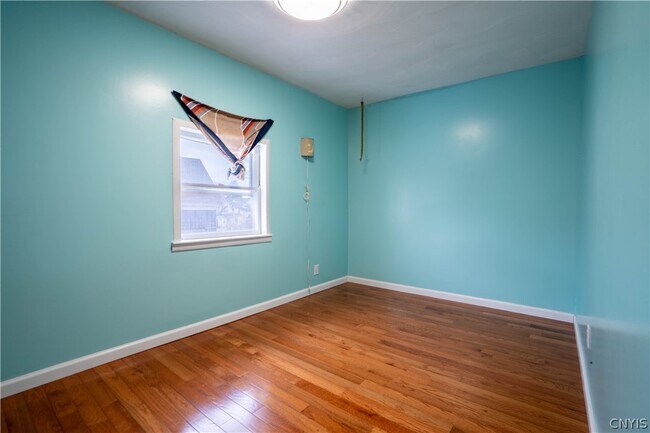 Building Photo - 312 Eastern Ave