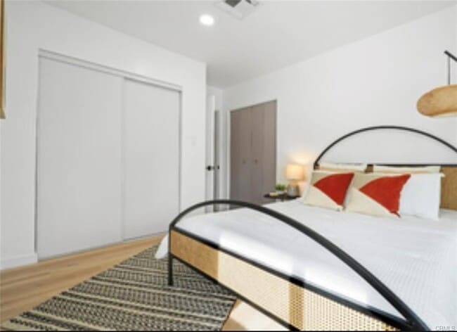 Building Photo - 15040 Broadmoor St