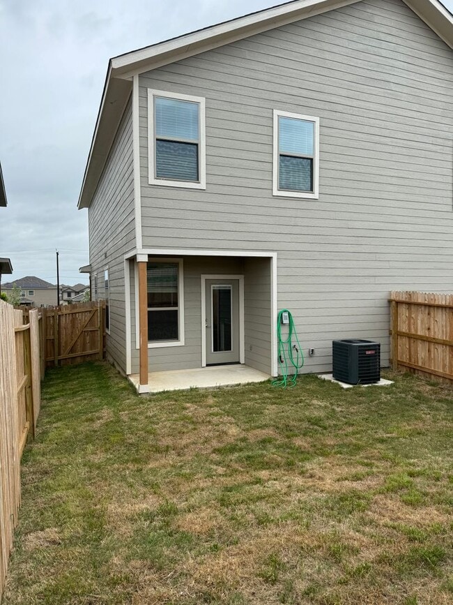 Building Photo - NEW CONSTRUCTION IN GATED COMMUNITY!!! BUI...