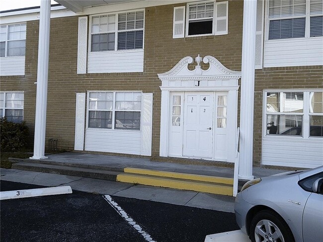 Building Photo - 4158 S Tamiami Trl