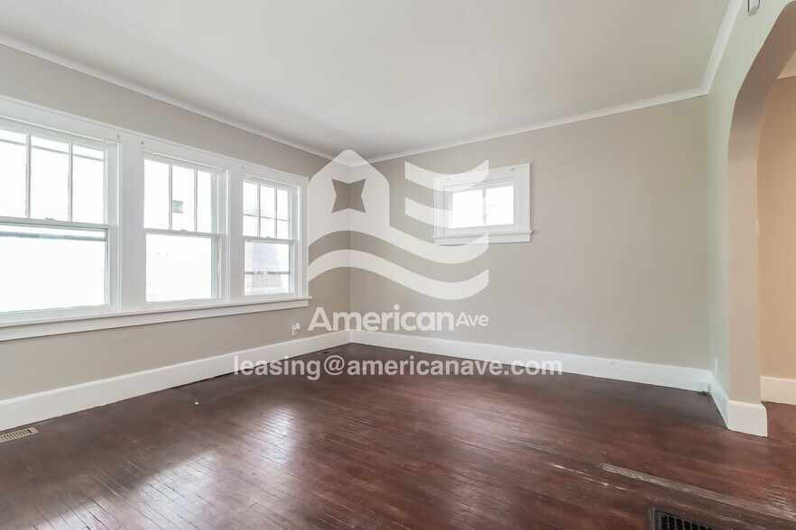 Building Photo - 1825 Alvin St