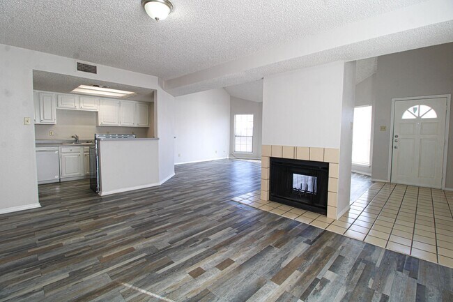 Building Photo - *****PRICE REDUCTION*****
