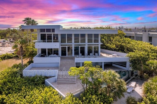 Building Photo - 5801 Gulf of Mexico Dr