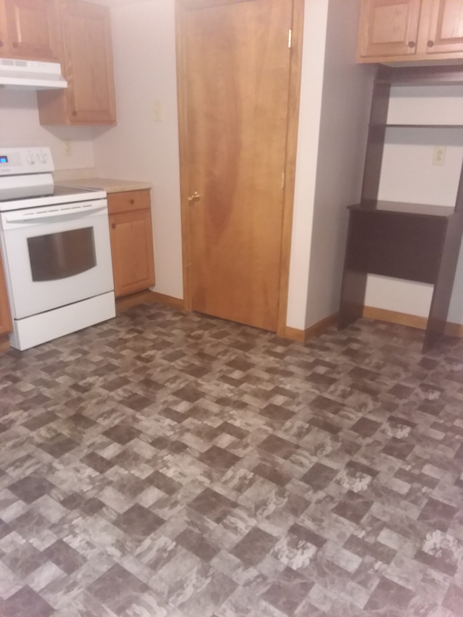 Building Photo - 601 Cream Hollow Rd