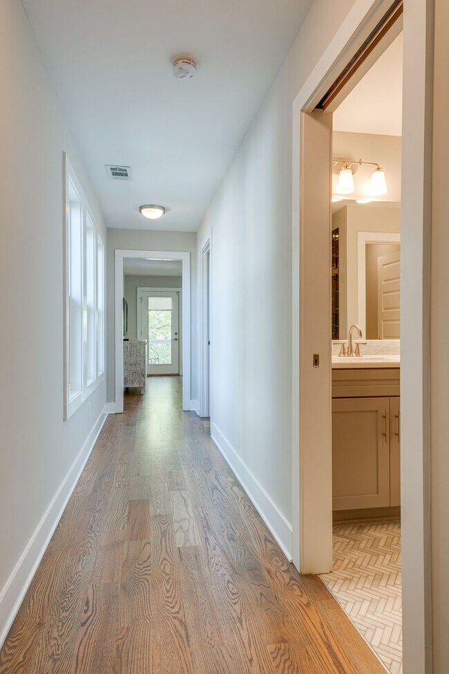 Building Photo - Delightful East Nashville Home for Rent!