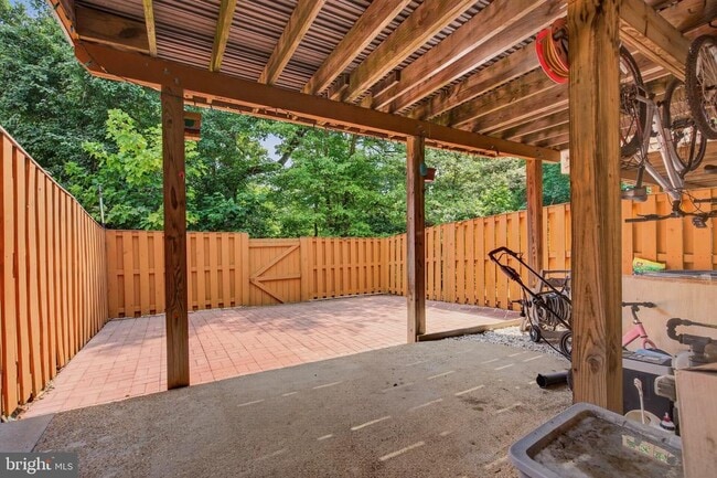 Building Photo - 7259 Worsley Way